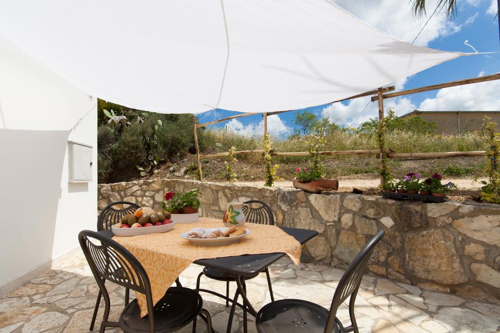Antico Casale Siciliano Guest House Balata di Baida Eksteriør bilde